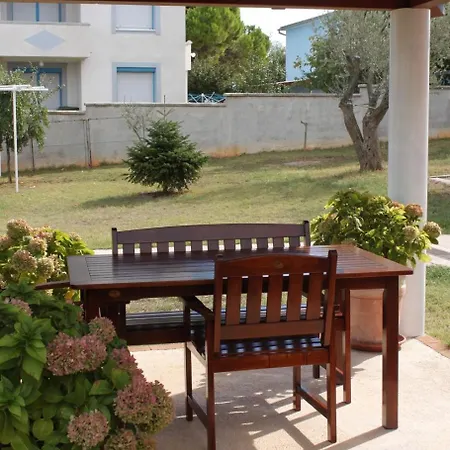 דירה Valbandon 7296b שטיניאן