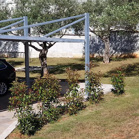 דירה Valbandon 7296b שטיניאן